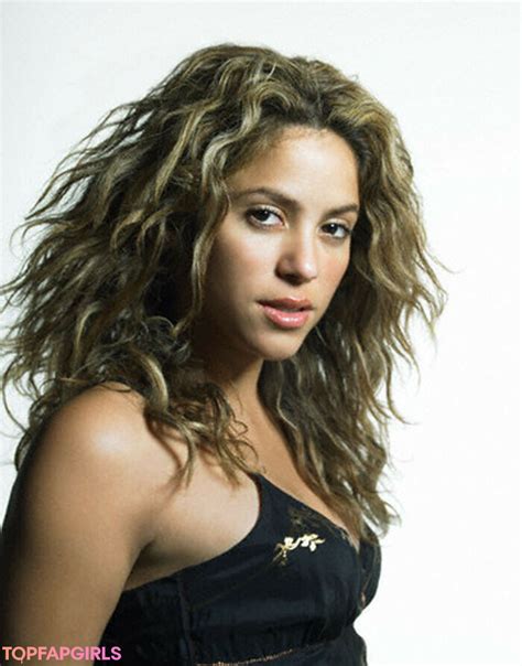 shakira nudes|Shakira Nude Photos & Naked Sex Videos